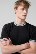 Camiseta oversize unicolor manga corta con rectilíneos