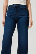 Jean 90´S tiro alto azul oscuro con bota recta y 5 bolsillos