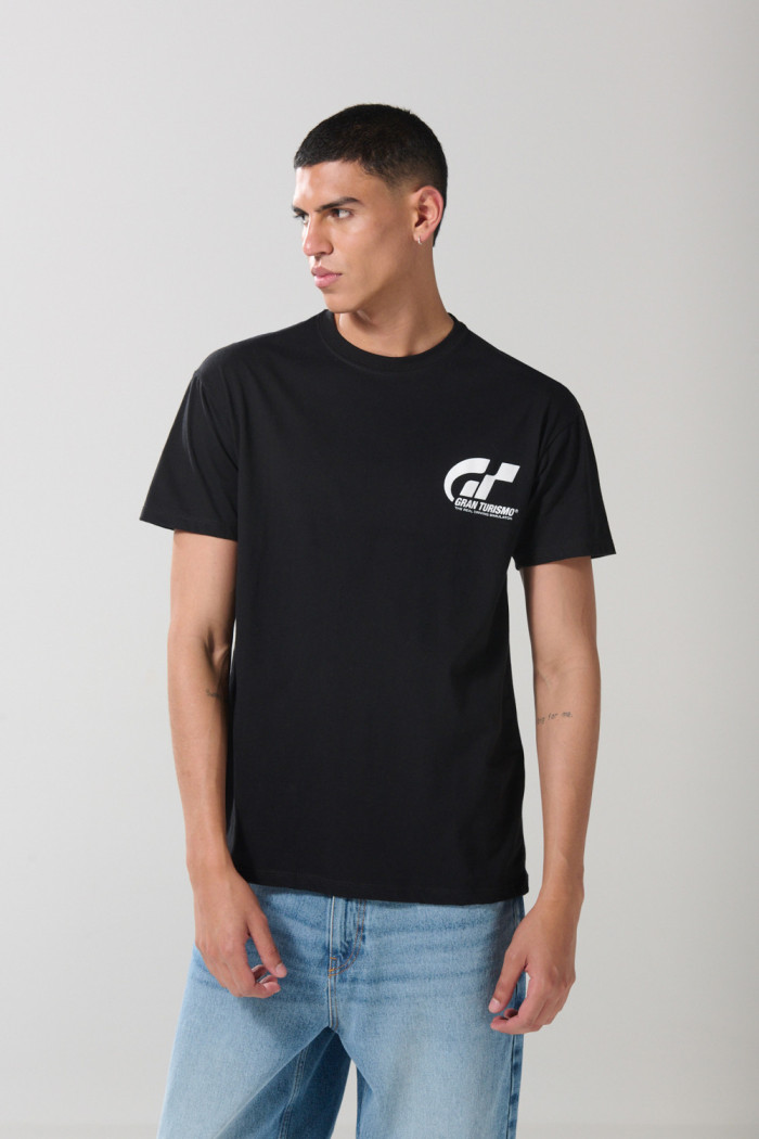 Camiseta cuello redondo negra con arte de Gran Turismo