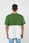 Camiseta verde college oversize con corte y cuello redondo