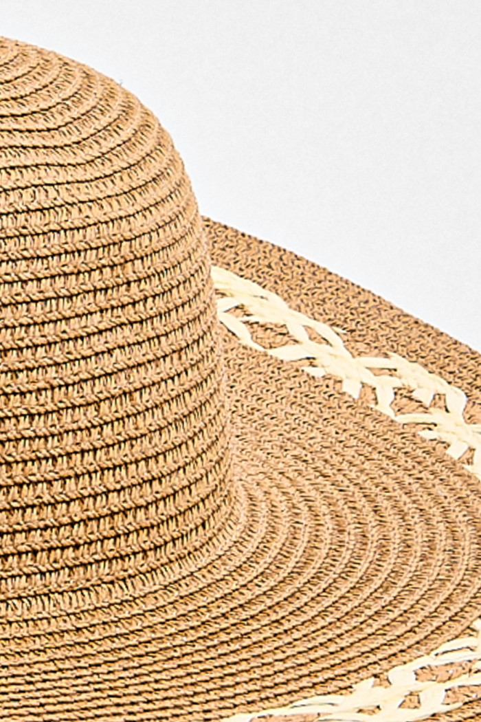 Sombrero unicolor con ala ancha y trenzado decorativo