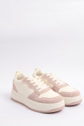 Tenis unicolores casuales con cortes y perforaciones