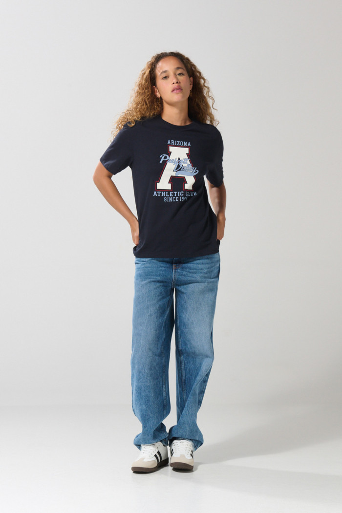 Camiseta en algodón manga corta azul con diseño college