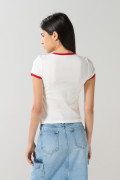 Camiseta de Superman crema con manga corta y contrastes