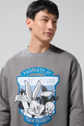 Buzo gris intenso cuello redondo de Looney Tunes