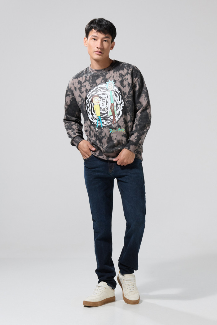 Buzo gris tie dye de Rick and Morty con cuello redondo
