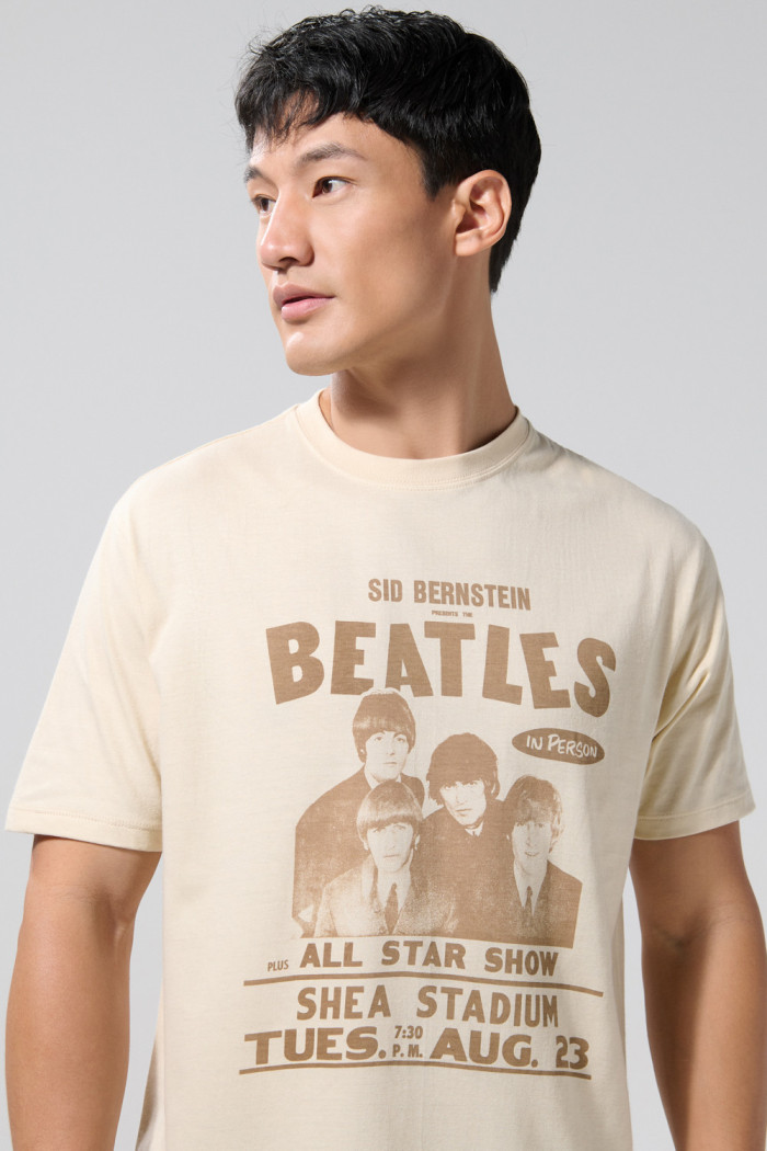 Camiseta manga corta kaki con diseño de The Beatles