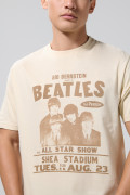 Camiseta manga corta kaki con diseño de The Beatles