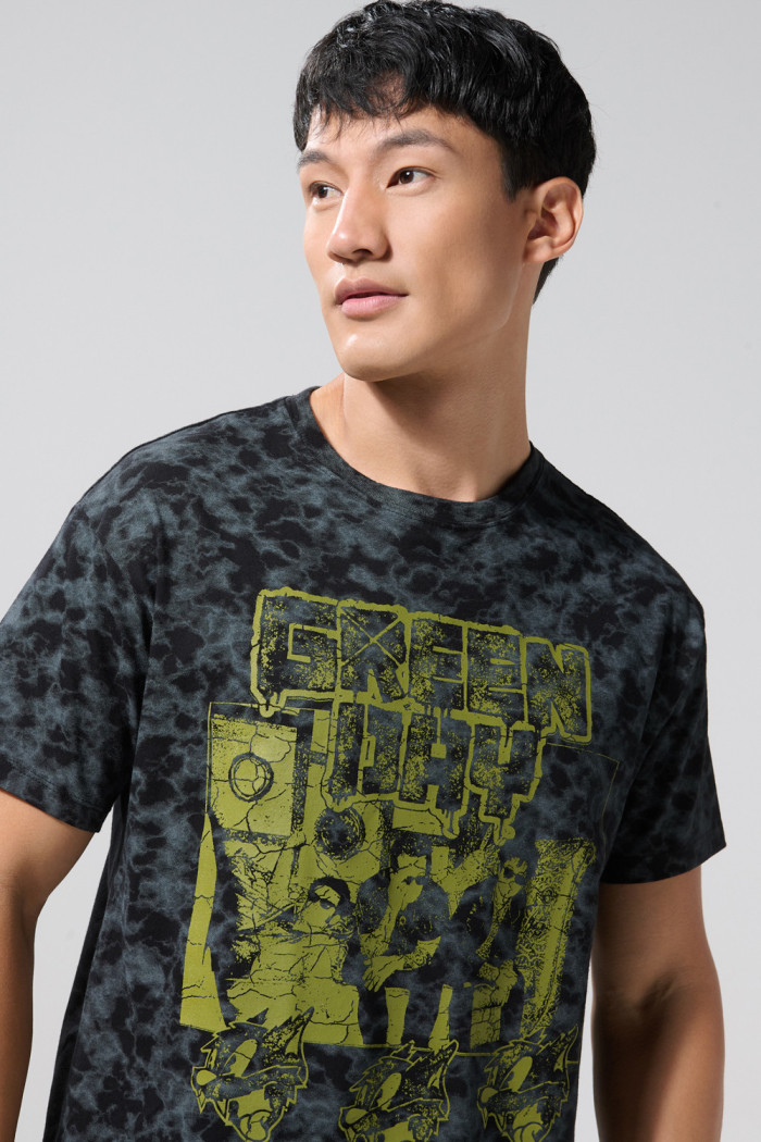 Camiseta negra tie dye manga corta de Green Day
