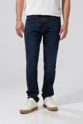 Jean slim azul oscuro con cremallera en frente y tiro bajo