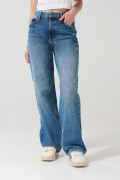 Jean bota recta 90´S azul con tiro alto y cremallera