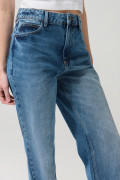 Jean bota recta 90´S azul con tiro alto y cremallera