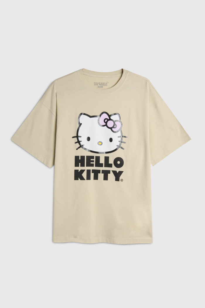 Camiseta kaki oversize manga corta con arte de Hello Kitty