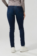 Jean jegging azul oscuro con costuras visibles y tiro alto