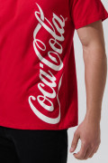 Camiseta roja intensa de Coca-Cola cuello redondo 
