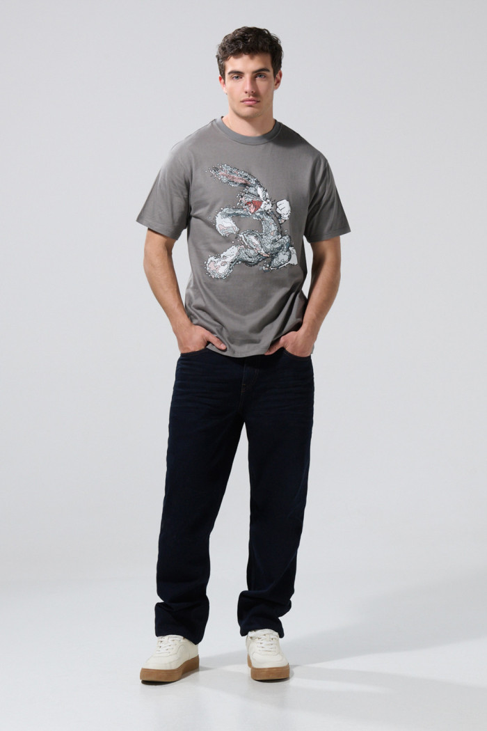 Camiseta gris de Looney Tunes con cuello redondo