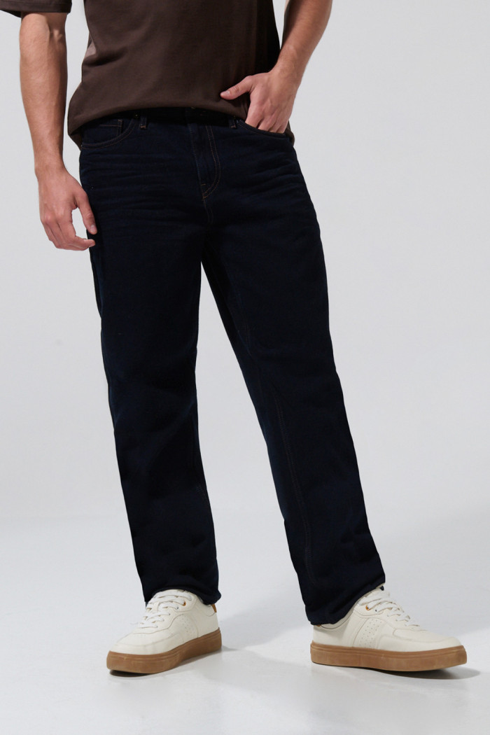 Jean tiro bajo 90´S azul intenso con cremallera y bota recta