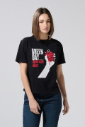 Camiseta negra manga corta con estampado de Green Day