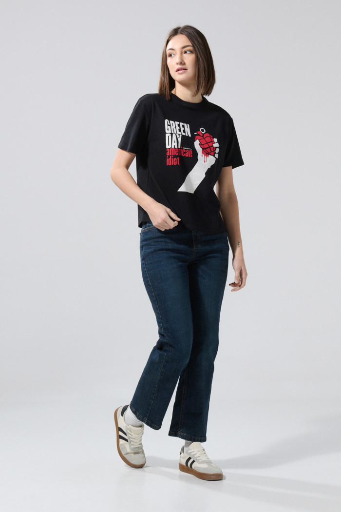 Camiseta negra manga corta con estampado de Green Day