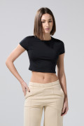 Camiseta cuello redondo unicolor con ajuste ceñido