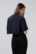 Camiseta oversize crop top azul con diseño de Snoopy