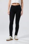 Jean push up tiro alto negro con realce posterior y bolsillos
