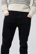 Jean negro skinny tiro bajo con bolsillos y ajuste ceñido
