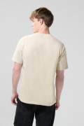 Camiseta de Naruto kaki clara con cuello redondo