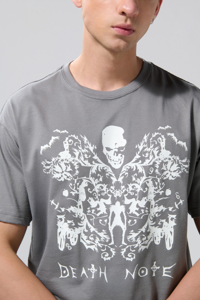 Camiseta manga corta gris con diseño de Death Note
