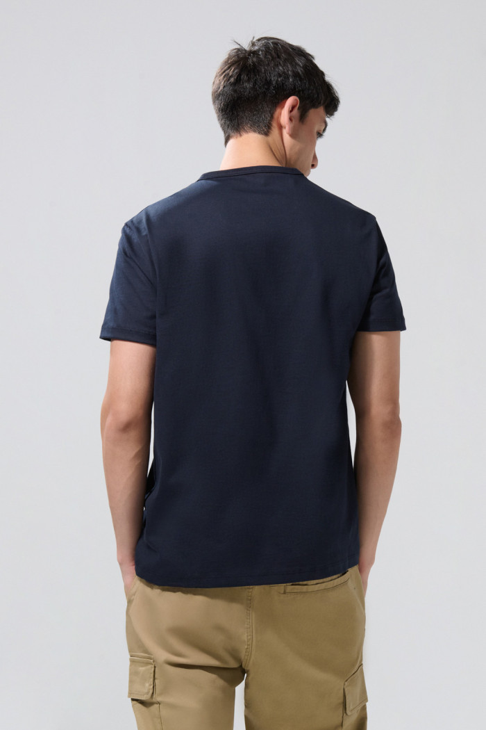 Camiseta cuello redondo college azul en algodón