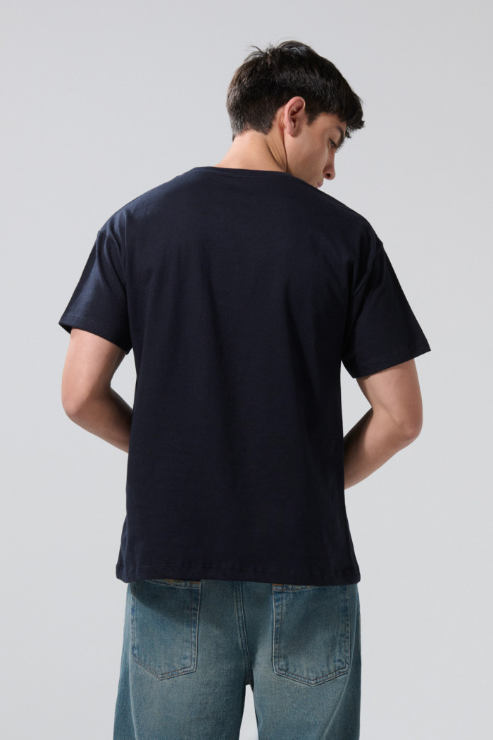 Camiseta azul intensa en algodón college manga corta