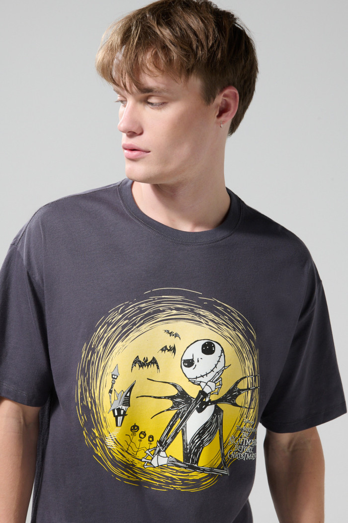 Camiseta de Nightmare Before Christmas gris cuello redondo