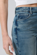 Jean 90´S azul medio con tiro alto y bota recta
