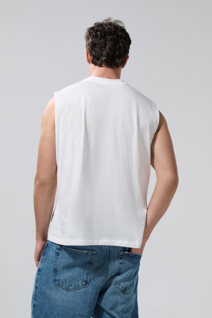 Camiseta oversize manga sisa crema con estampado