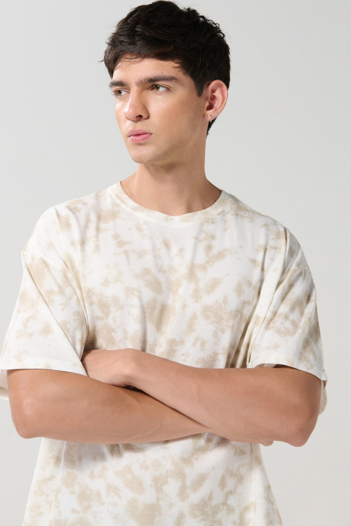 Camiseta crema clara manga corta oversize con efecto tie dye