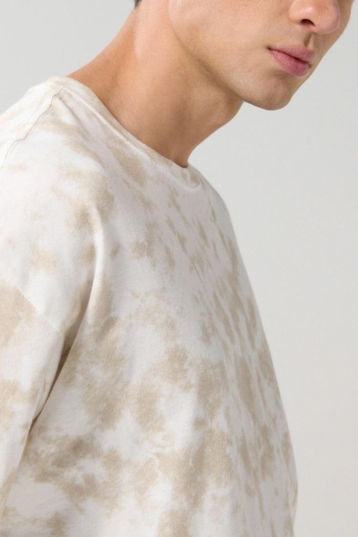 Camiseta crema clara manga corta oversize con efecto tie dye