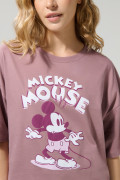 Camiseta oversize manga corta rosada con arte de Mickey